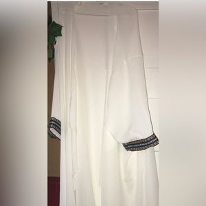 LuLaRoe large Shirley with detail sheer cover up